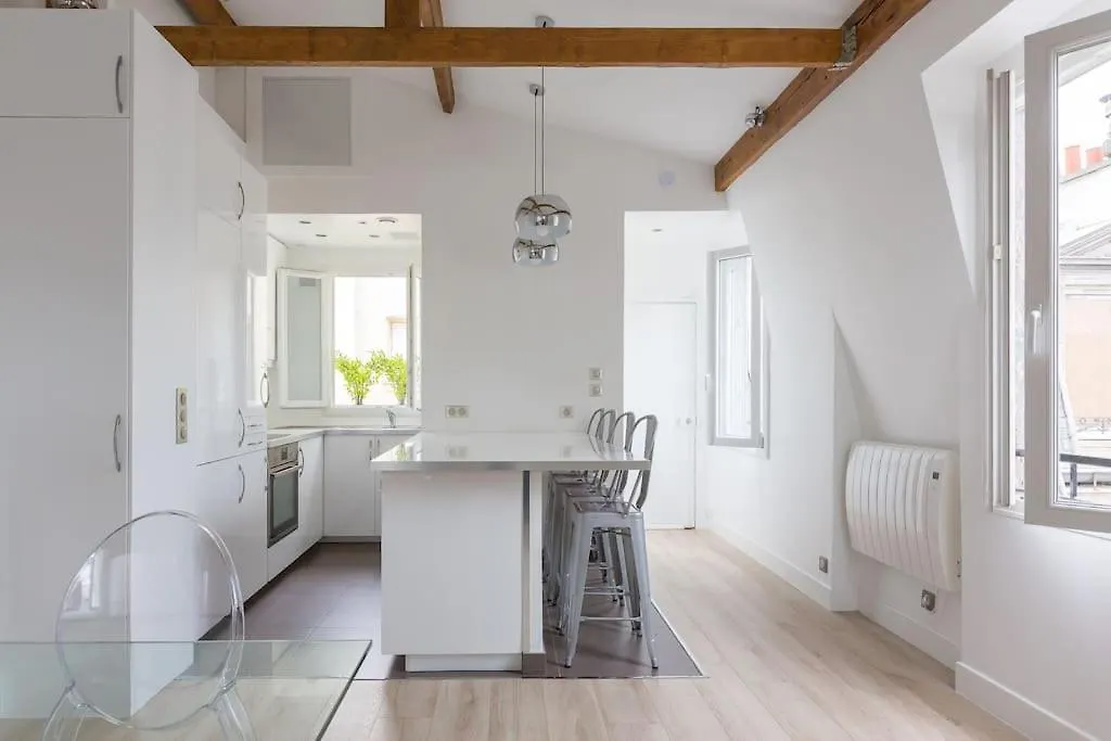 Loft Refait A Neuf En Dernier Etage 2 * Paris