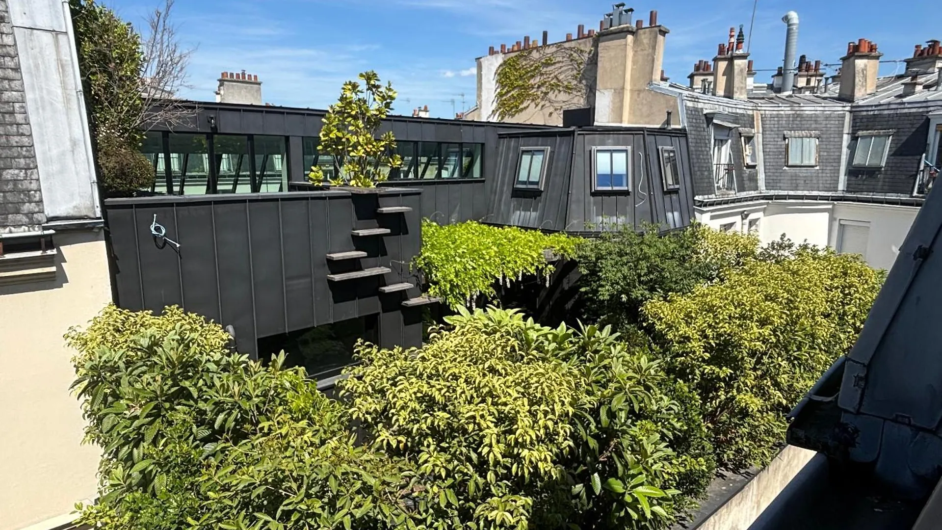 Loft Refait A Neuf En Dernier Etage 2 Appartement Paris